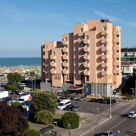 Hotel Bellevue Ρίμινι Εξωτερικό φωτογραφία
