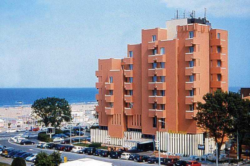 Hotel Bellevue Ρίμινι Εξωτερικό φωτογραφία
